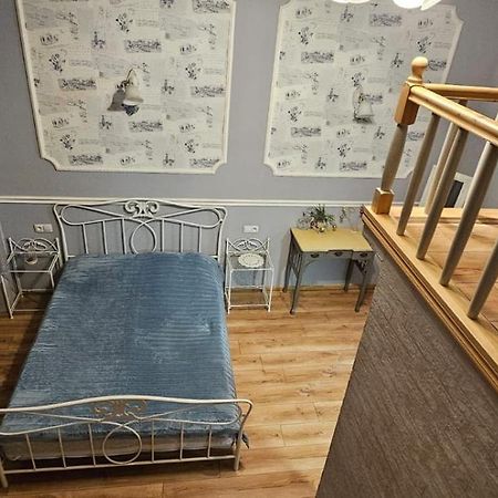 Apartament On Aghmashenebeli 26 ティビリシ エクステリア 写真